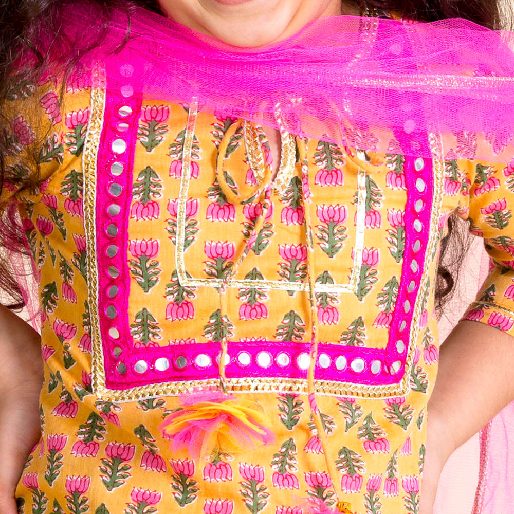 Very Smart Bright Patola Print Cotton Pink Orange Beige Kurti Tunic Size 46  #35775 | Buy Online @ DesiClik.com, USA
